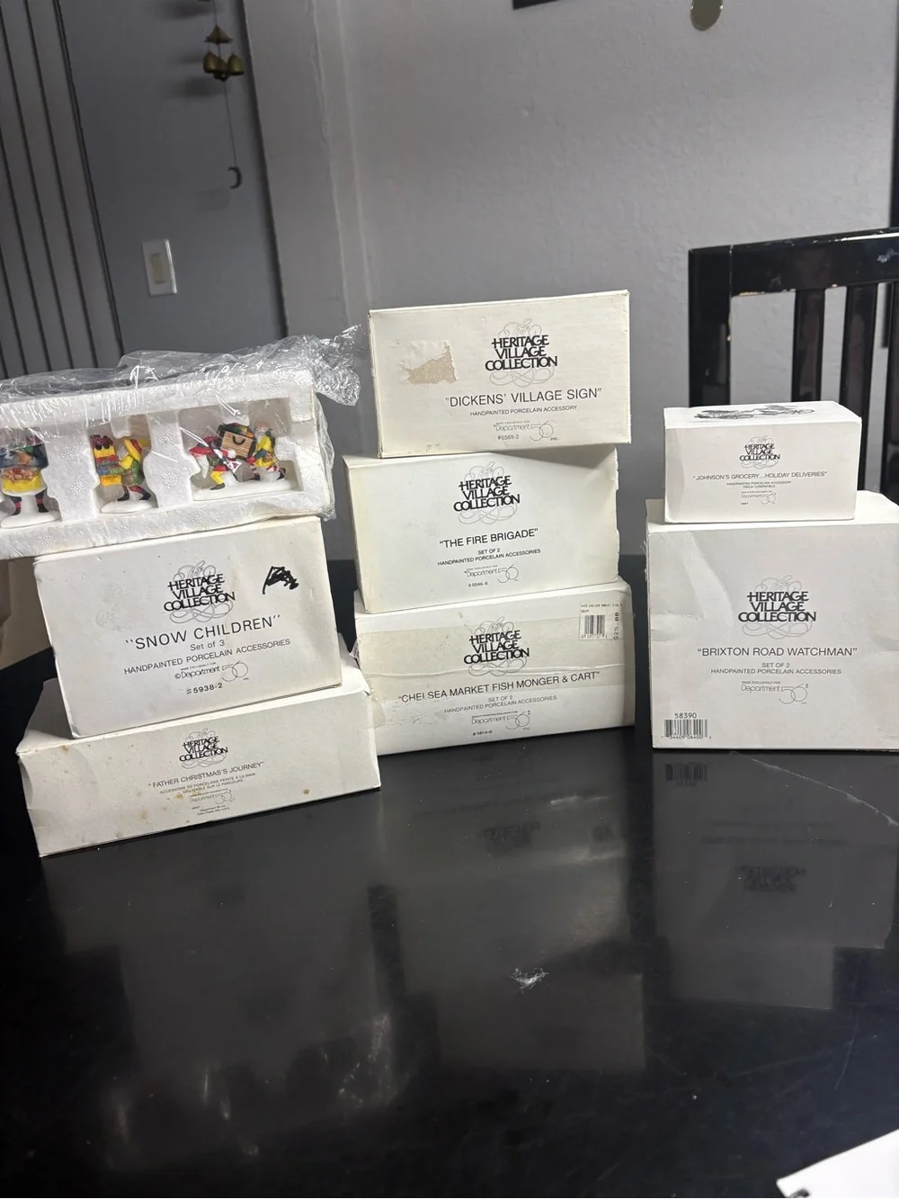Department 56 Heritage Village collection bundle